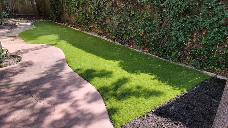 Pet Friendly Artificial Grass installed in the montrose area houston tx