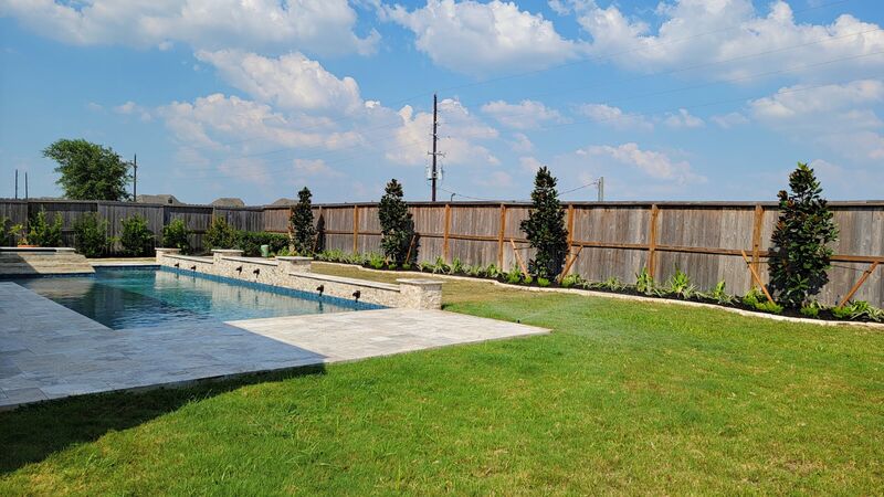 pool-backyard landscaping